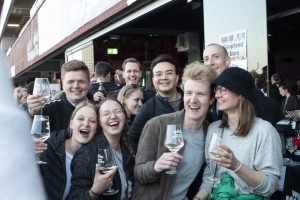 2122_kein_wein_den_faschisten_183