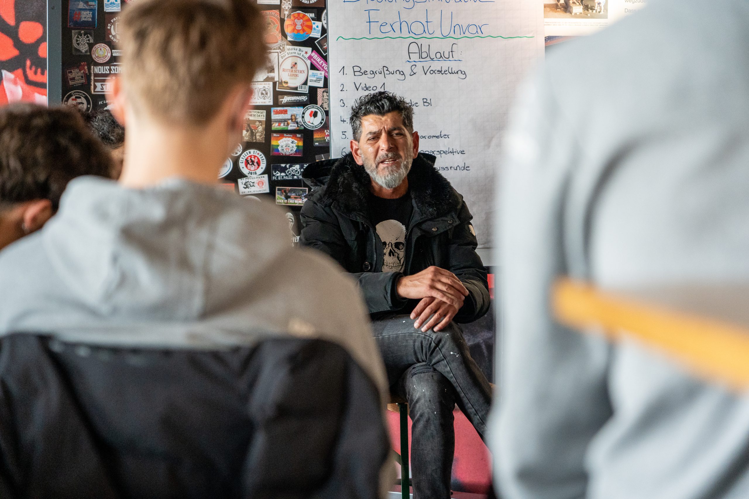BAM CA Vortrag für Jugendliche im FC St. Pauli-Museum.