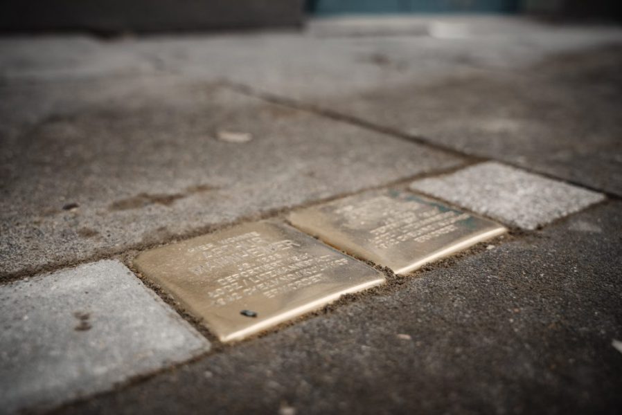 Stolpersteine für Arthur und Gertrud Mannheimer in der Simon von Utrecht Straße auf St. Pauli