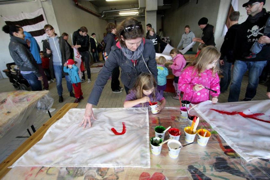 Fussball und Liebe Fahnenworkshop (Foto Antje Frohmüller)_10
