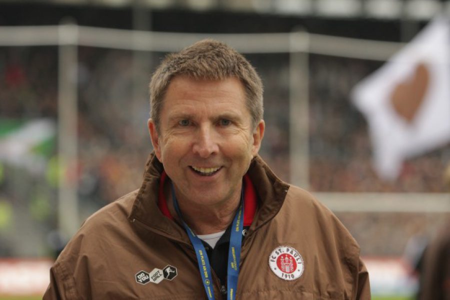 Rainer Wulff am Millerntor vorm HSV-Derby (Foto Antje Frohmueller) Rainer Wulff am Millerntor vorm HSV-Derby (Foto Antje Frohmueller)
