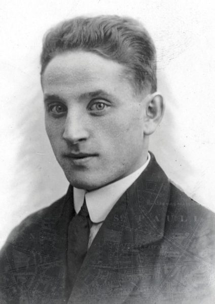 Portrait des jüdischen Fußballers Max Kulik